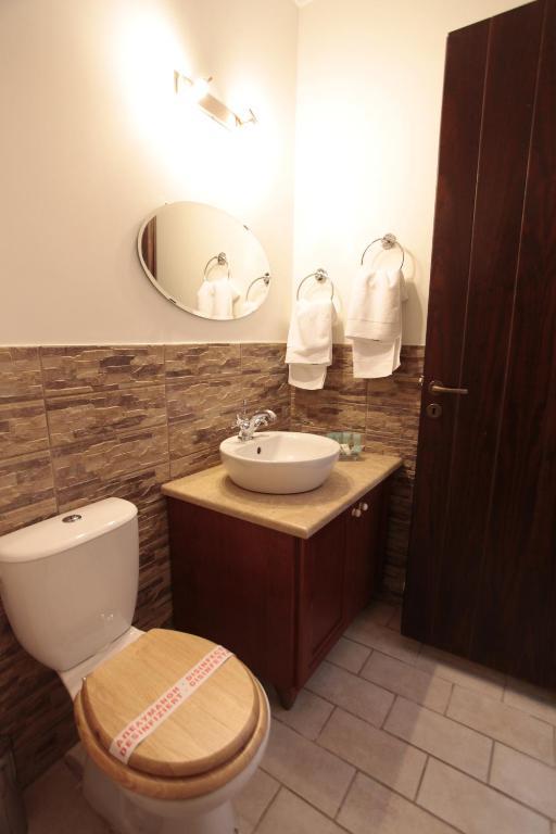 Efharis Filoxenon Apartment เฟนิออส ห้อง รูปภาพ